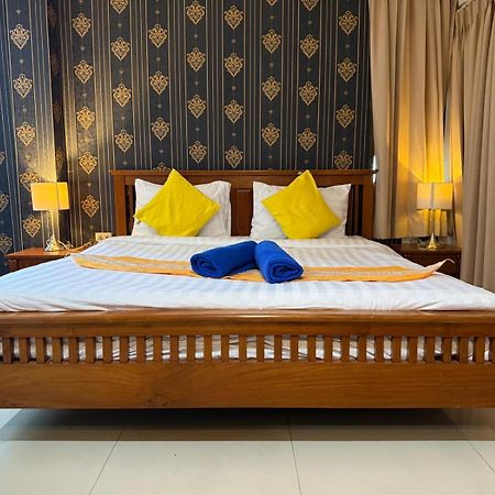Royal Sweet Hotel Patong Esterno foto