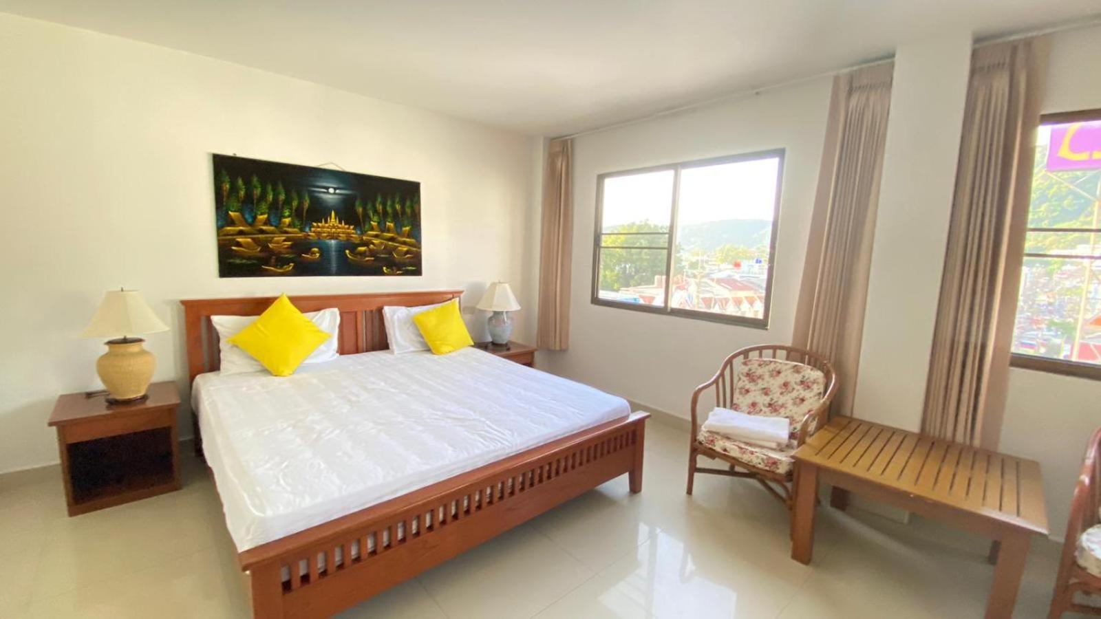 Royal Sweet Hotel Patong Esterno foto