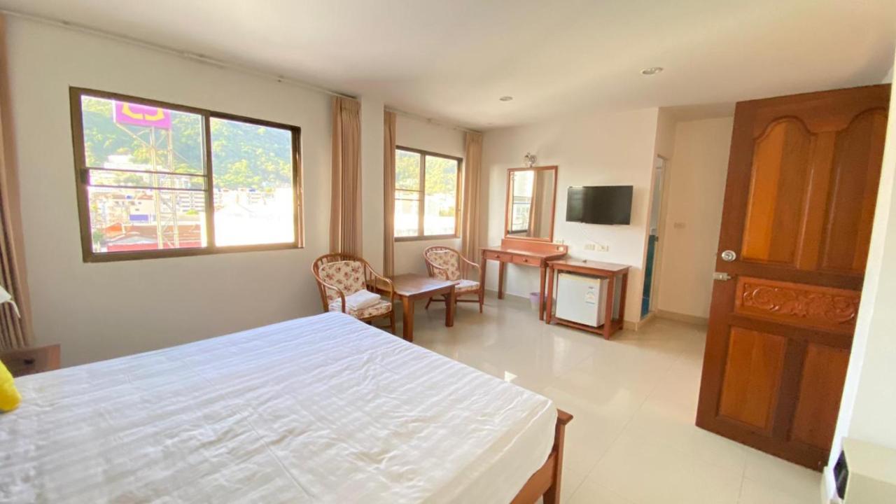 Royal Sweet Hotel Patong Esterno foto
