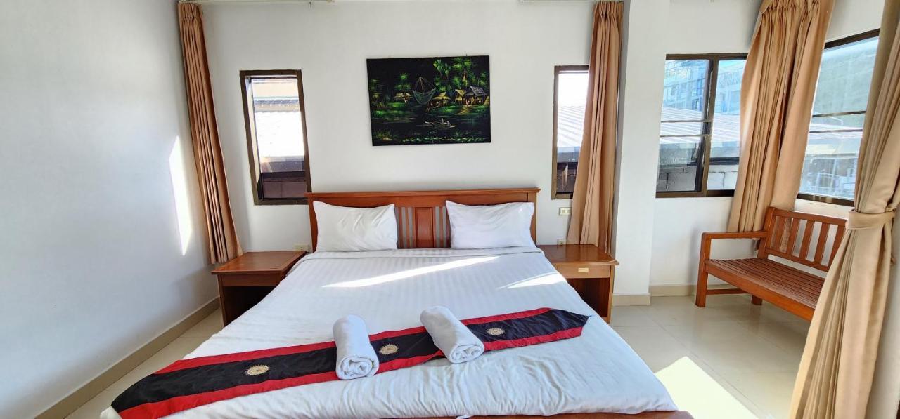 Royal Sweet Hotel Patong Esterno foto