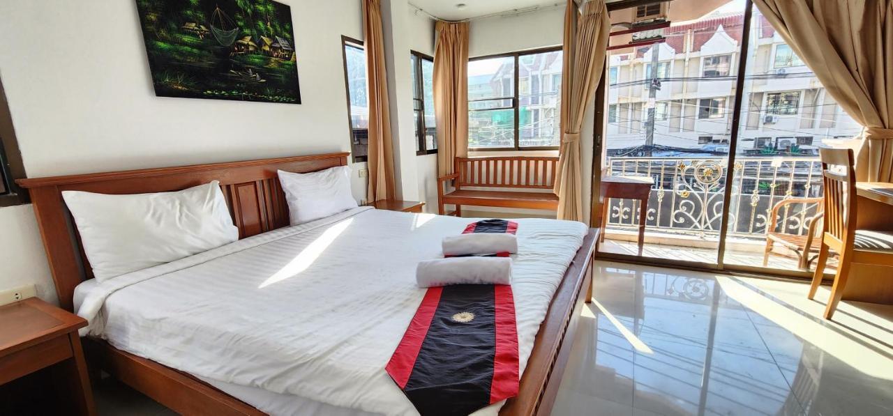 Royal Sweet Hotel Patong Esterno foto