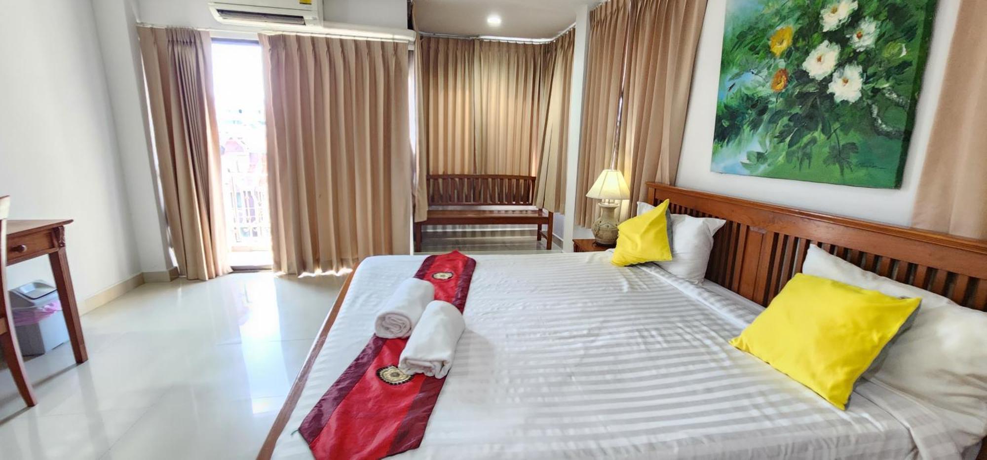 Royal Sweet Hotel Patong Esterno foto