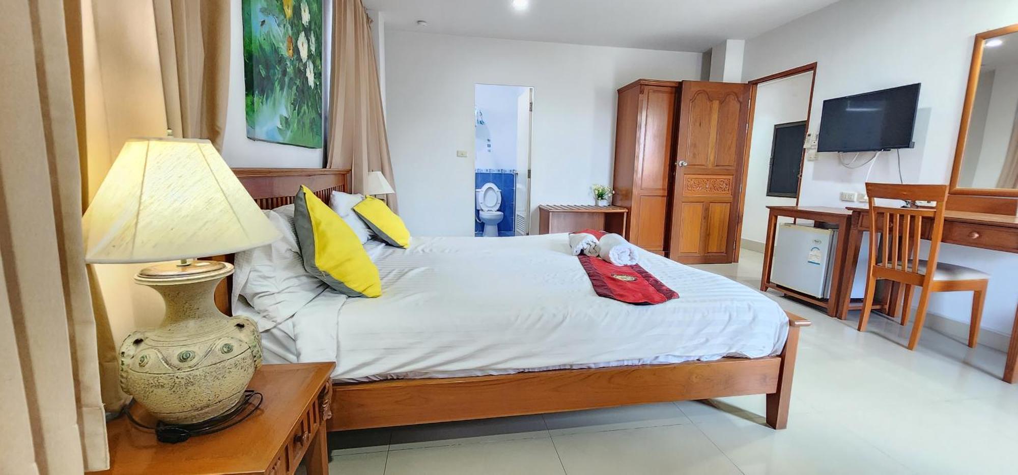 Royal Sweet Hotel Patong Esterno foto