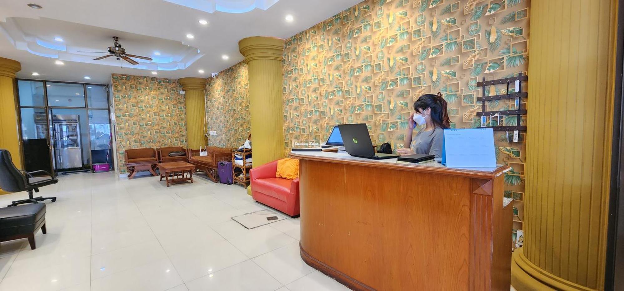 Royal Sweet Hotel Patong Esterno foto