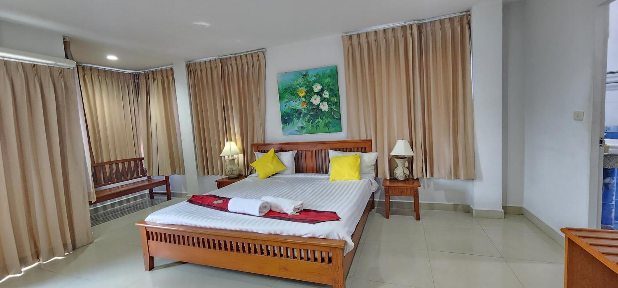 Royal Sweet Hotel Patong Esterno foto