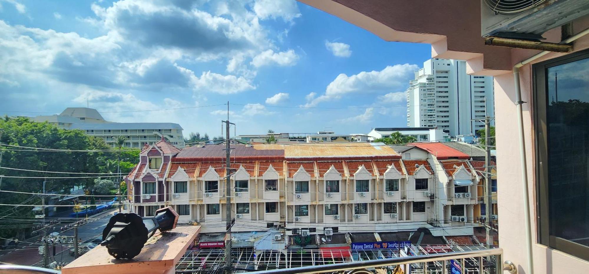 Royal Sweet Hotel Patong Esterno foto