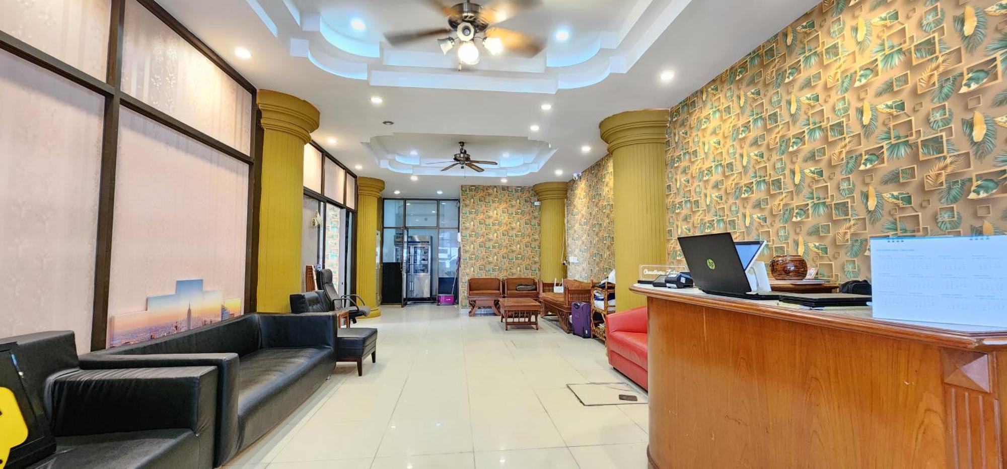 Royal Sweet Hotel Patong Esterno foto